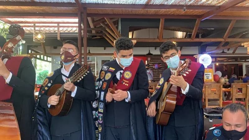 Encuarentunados cover